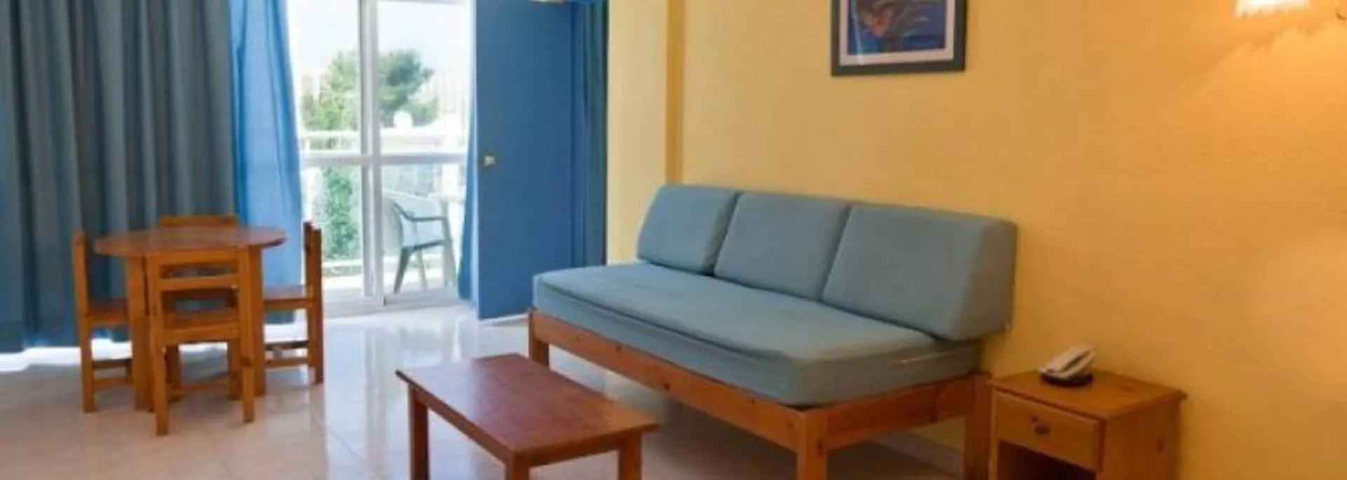 Aparthotel Vibra Club Maritim Sant Antoni de Portmany İspanya